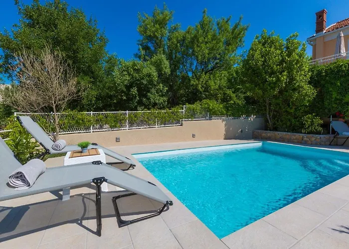 Villa Lara