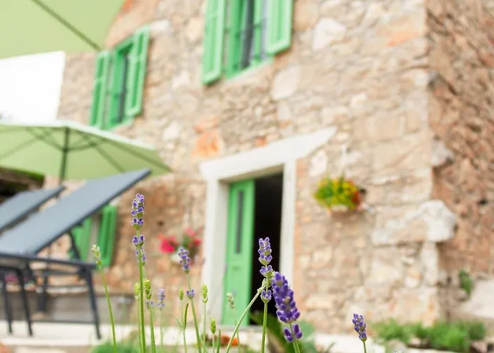 Casa Kamik-19Th Century Stone House 50 M From Sea