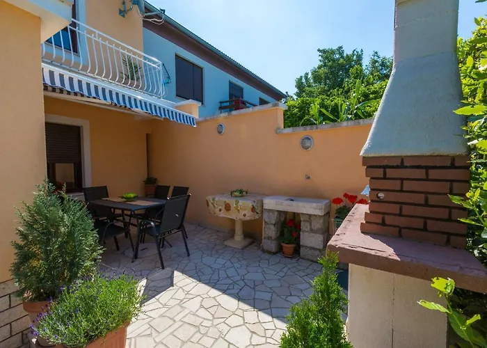 Villa Lara